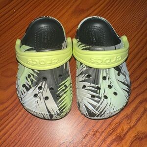 CROCS Kids Sandals in Black and Green